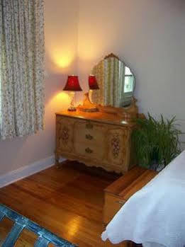 Connellsville Bed And Breakfast Bed & Breakfast Connellsville