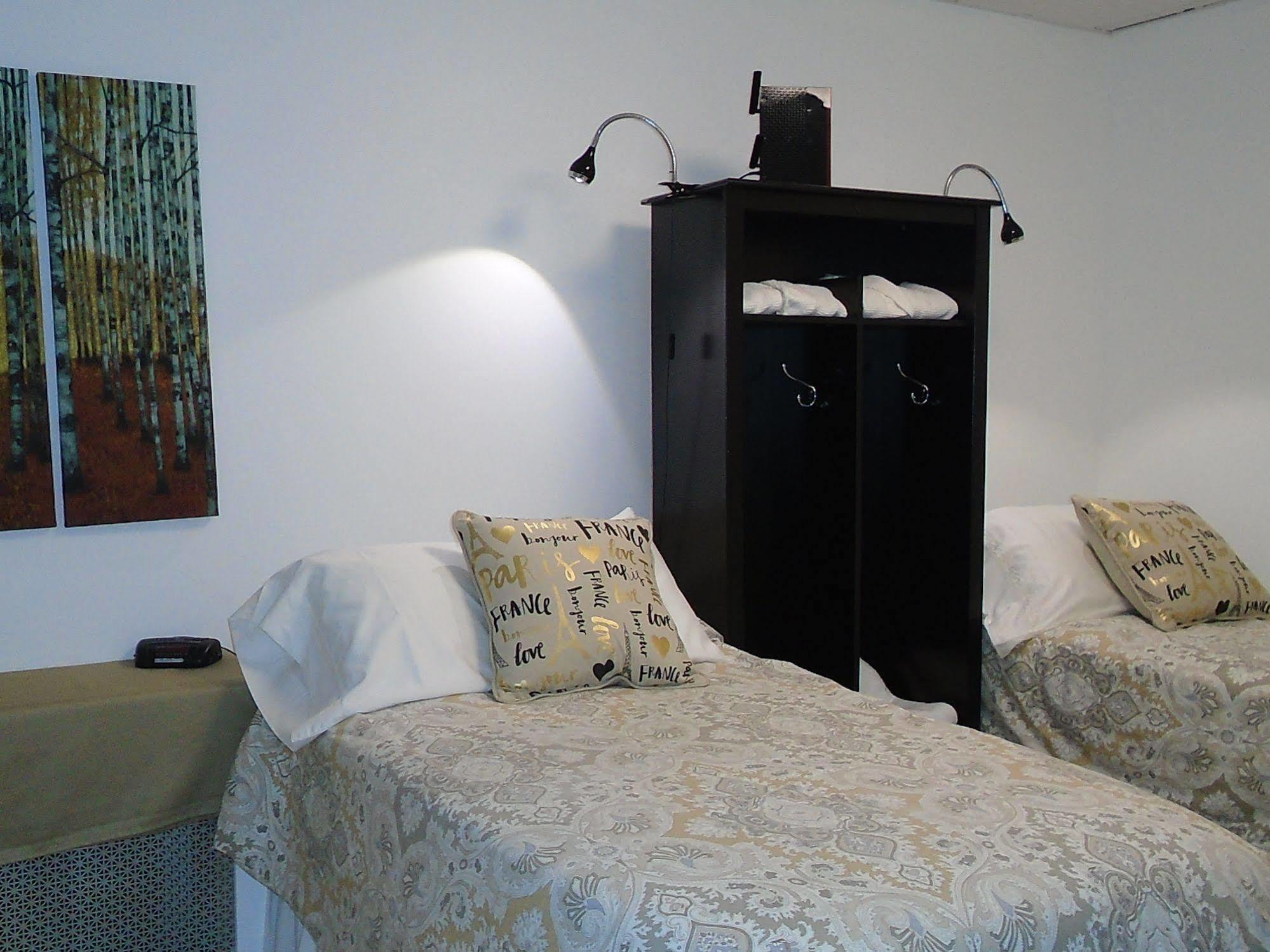 Connellsville Bed And Breakfast Bed & Breakfast 2*
