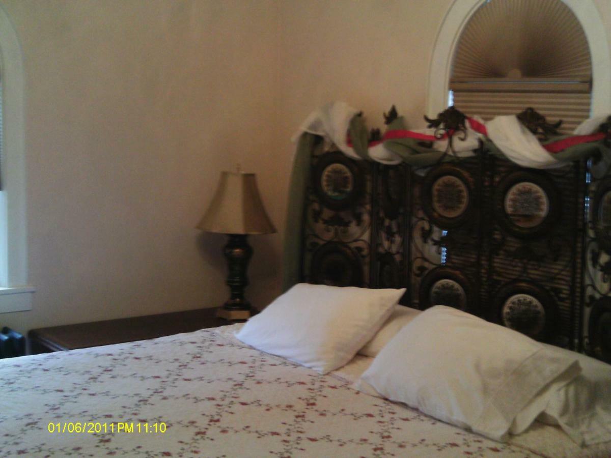 Connellsville Bed And Breakfast Bed & Breakfast Connellsville